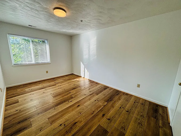 927AB - 410 Houston St. - DM — Photo 48