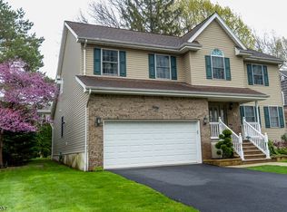 205 Pershing Rd, Clifton, NJ 07013