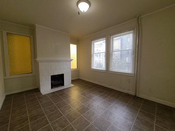 2nd image of 1611 Clay St APT 3
