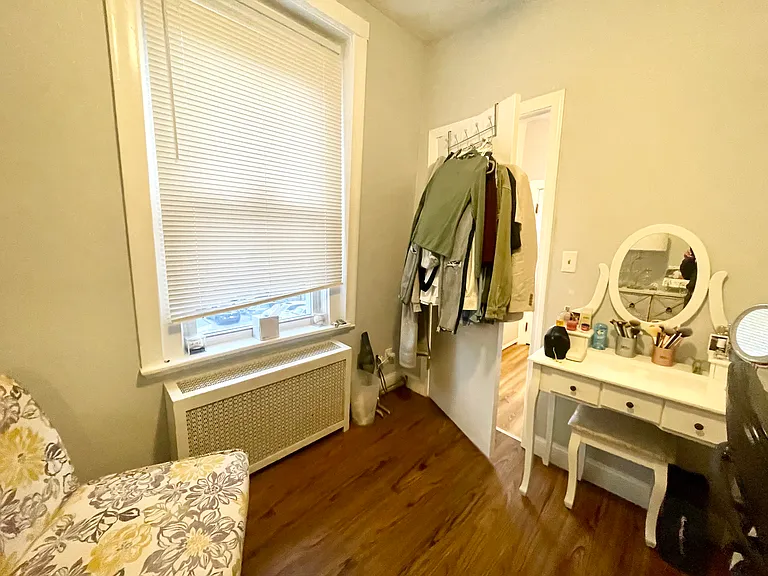 31 Cooper St #2 — Photo 8