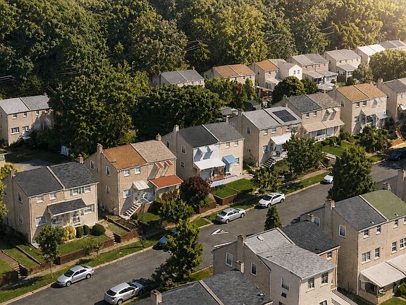 3rd image of 4360 Dubois Pl SE