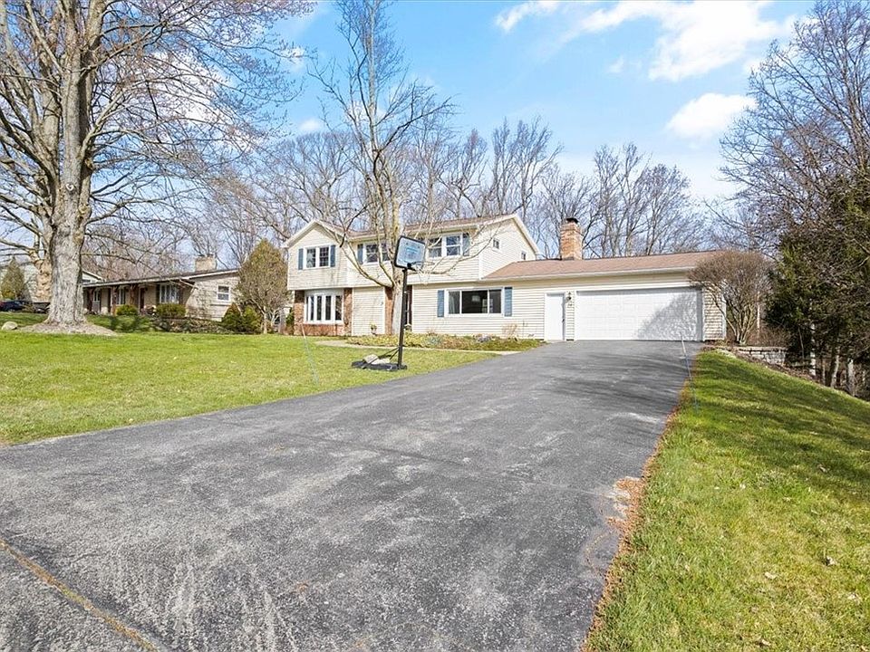 1st image of 24 Hilltop Dr
