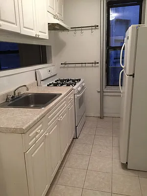 Rented by Picture Realty Inc. | media 9