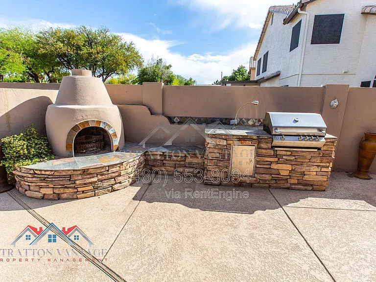 1231 N Layman St — Photo 63