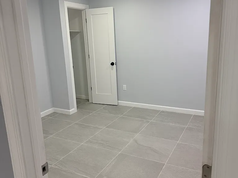 258-14 147th Rd #BASEMENT — Photo 4