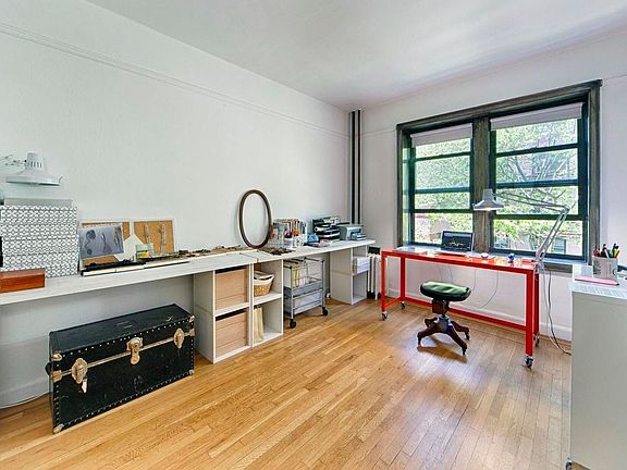 5th image of 504 Grand St APT C44