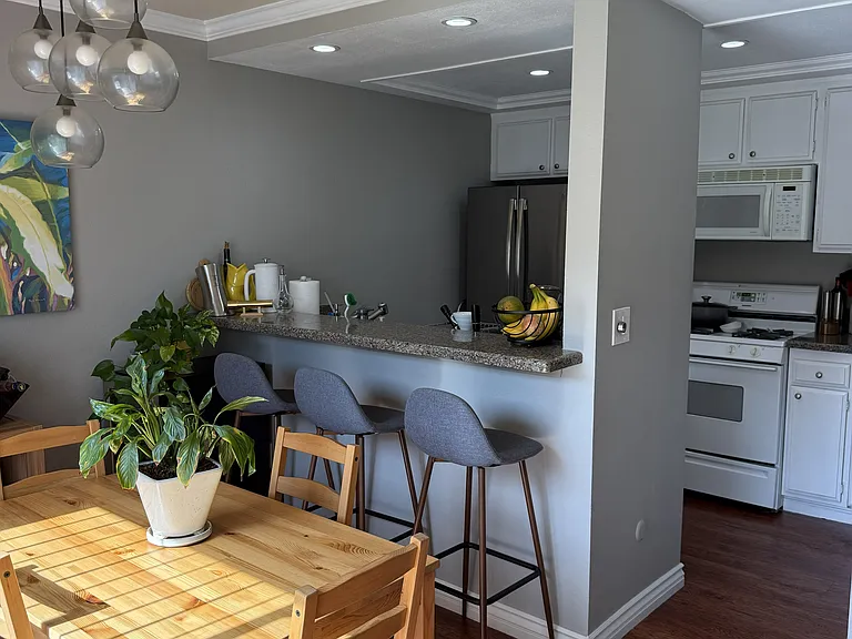 Updated kitchen with breakfast bar and all appliances