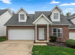 2092 Jennifer St, Akron, OH 44313