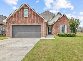 112 Barnett Ct, Lafayette, LA 70507
