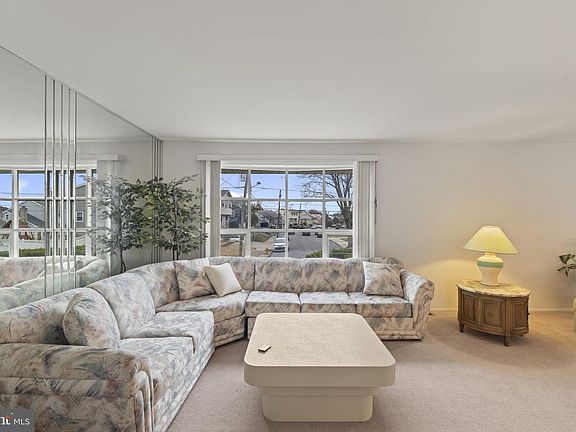 4th image of 10206 Galahad Rd