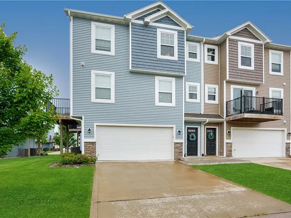 239 Red Oak Ct, Norwalk, IA 50211