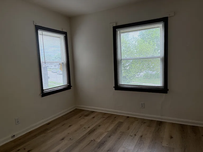 17 Murray Hill Dr — Photo 3