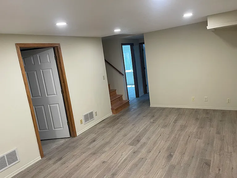 1313 N Smith St #1 — Photo 4