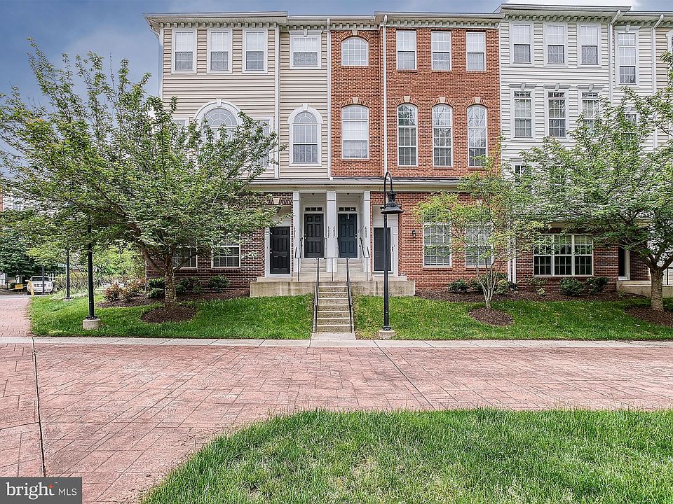 1st image of 6087 Aster Haven Cir #140