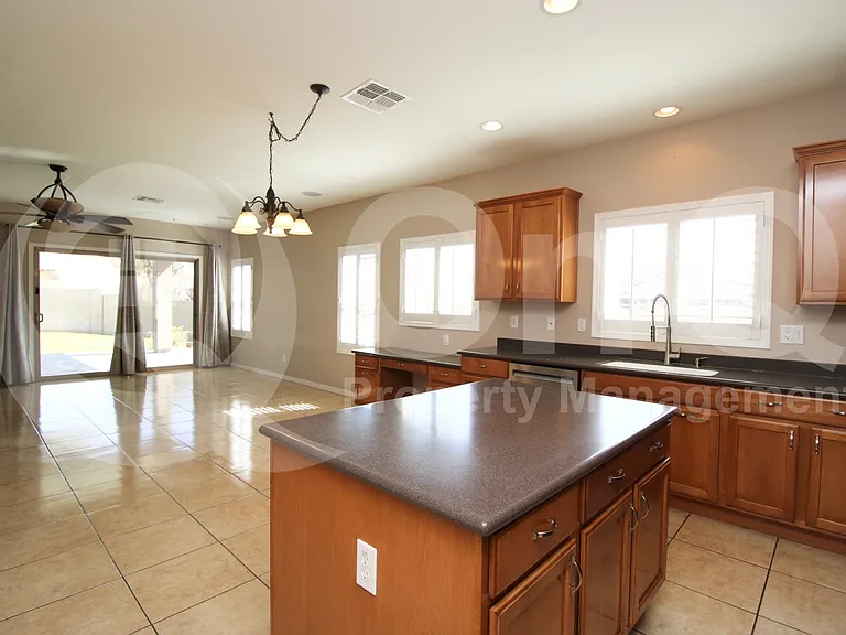 27105 N 52nd Ave — Photo 5
