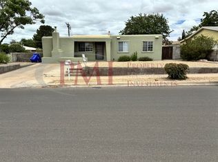 1805 Martha Dr, Las Cruces, NM 88001