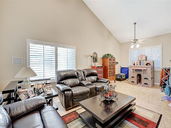 3rd image of 4905 Quasar Ct
