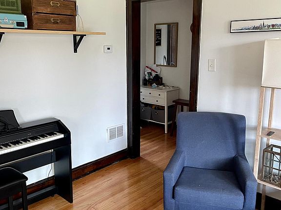 2nd image of 5442 W Giddings St #1