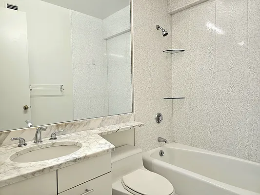 Rented by City Connections Realty | media 7