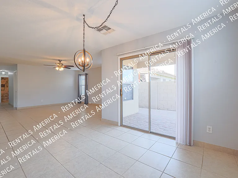 1324 S Mosley Ct — Photo 10