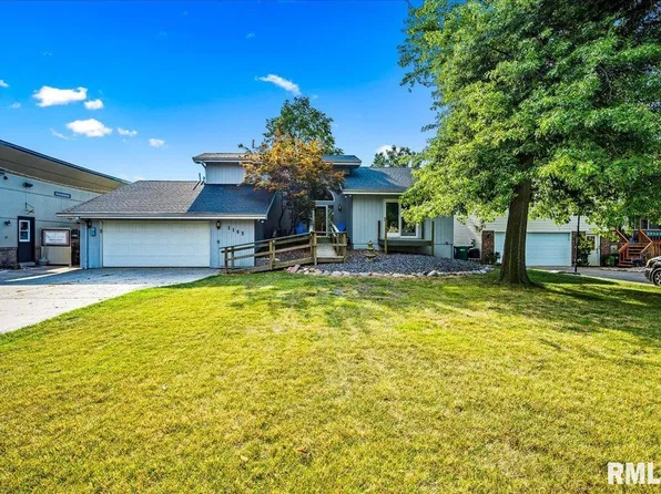 1163 Sunset Dr, East Peoria, IL 61611