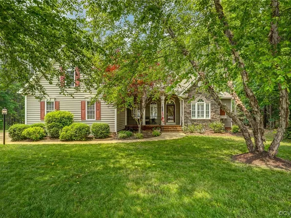 10489 Pine Warbler Dr, Providence Forge, VA 23140