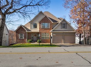 105 Grandview Dr, Lake Ozark, MO 65049