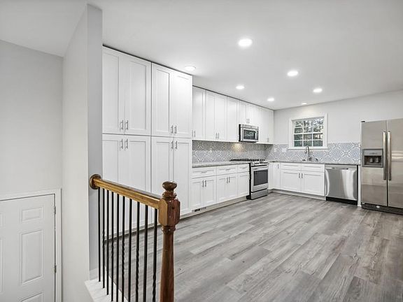 4th image of 10145 Rillridge Ct