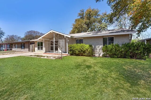 5035 Village Crst — Photo 3