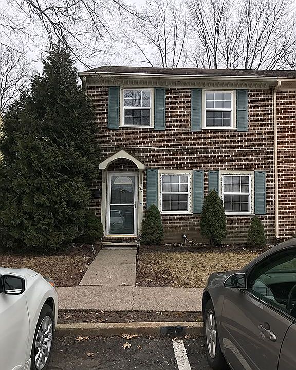 37 Stonegate Vlg, Quakertown, PA 18951 Zillow