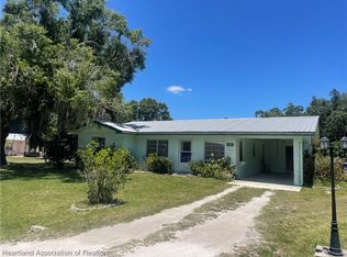 1706 Perdue Dr, Lorida, FL 33857