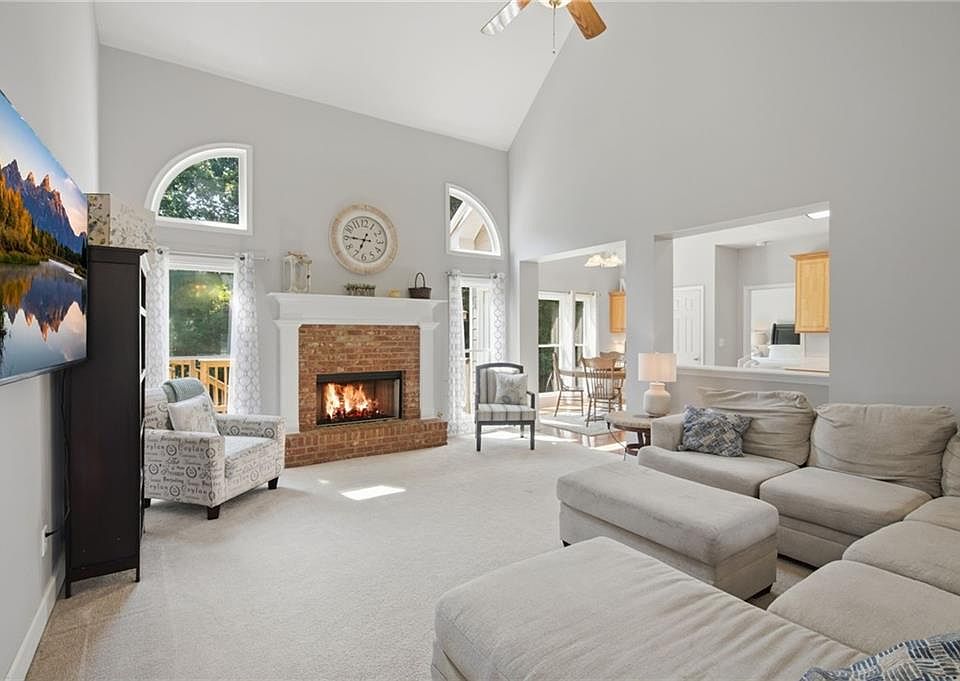 1st image of 1825 Country Crest Way