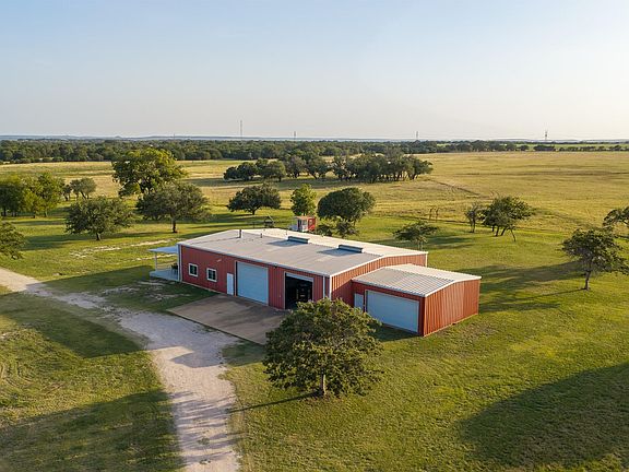3rd image of 1702 County Road 2800