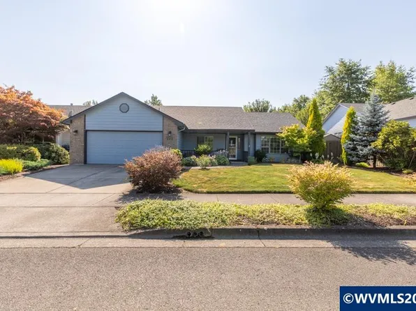 2255 Woodhill St NW, Salem, OR 97304