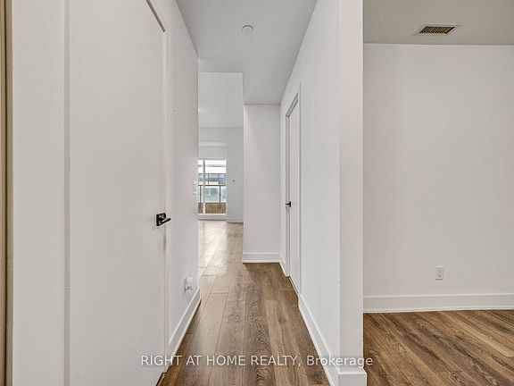 3rd image of 2481 Taunton Rd #459