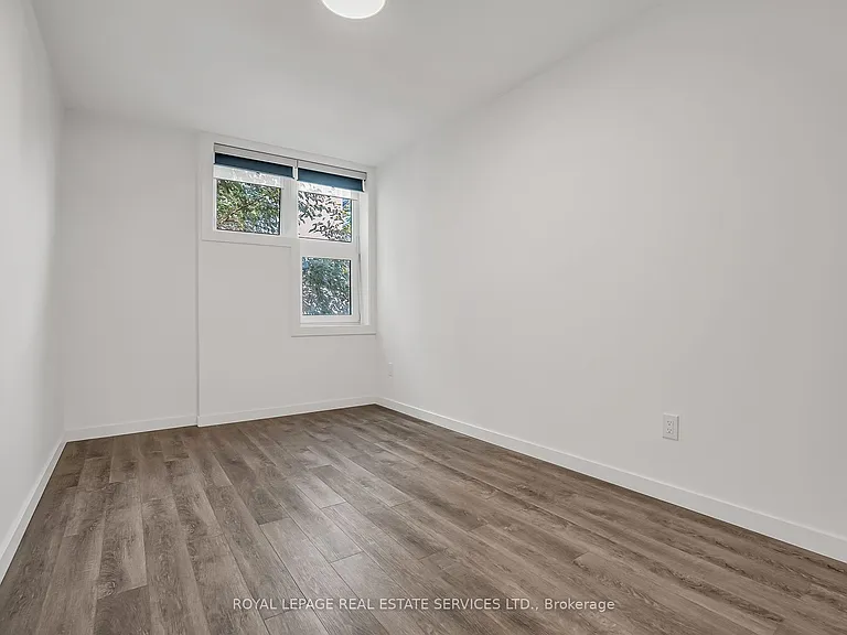 439 Winona Dr #C — Photo 27
