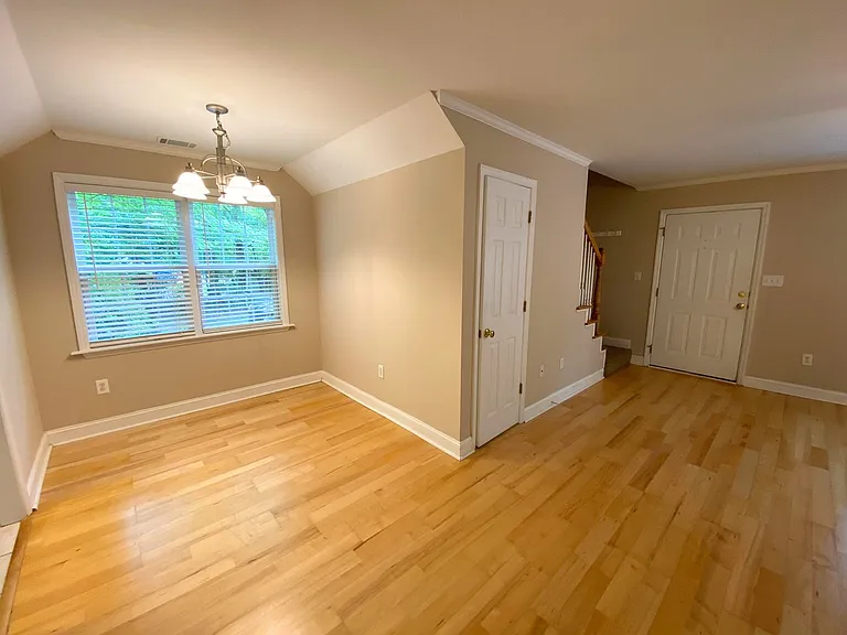 1020 Trotters Walk — Photo 4