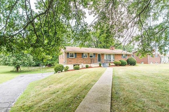1st image of 380 McArthur Cir