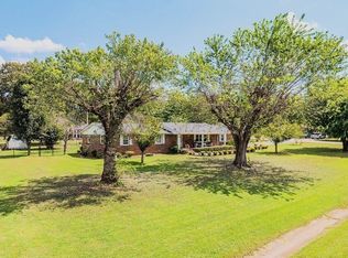 156 S Arrowhead Dr, McMinnville, TN 37110