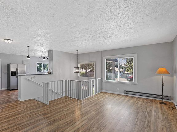 5th image of 3629 E 34th Ave