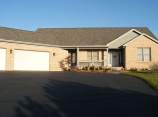 3720 Overland Rd, Crystal Lake, IL 60012