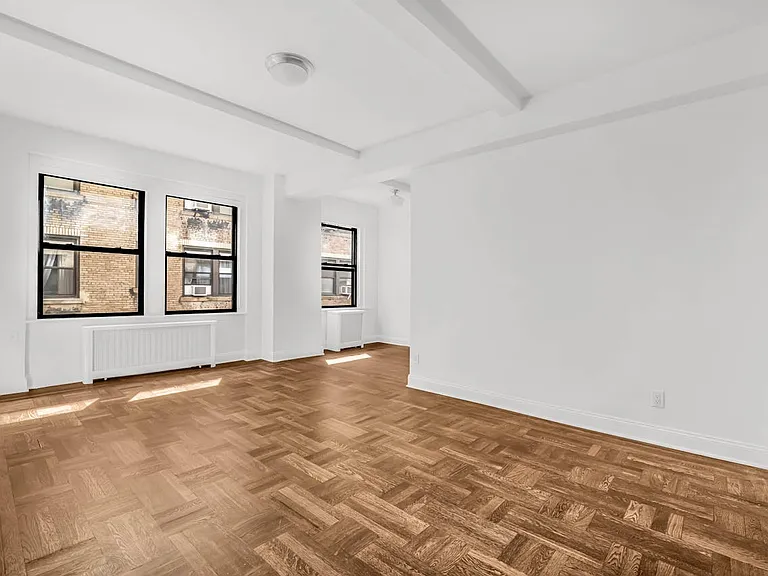 12 E 86th St #326 — Photo 1