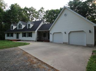 4922 Brookside Ln, Fremont, MI 49412