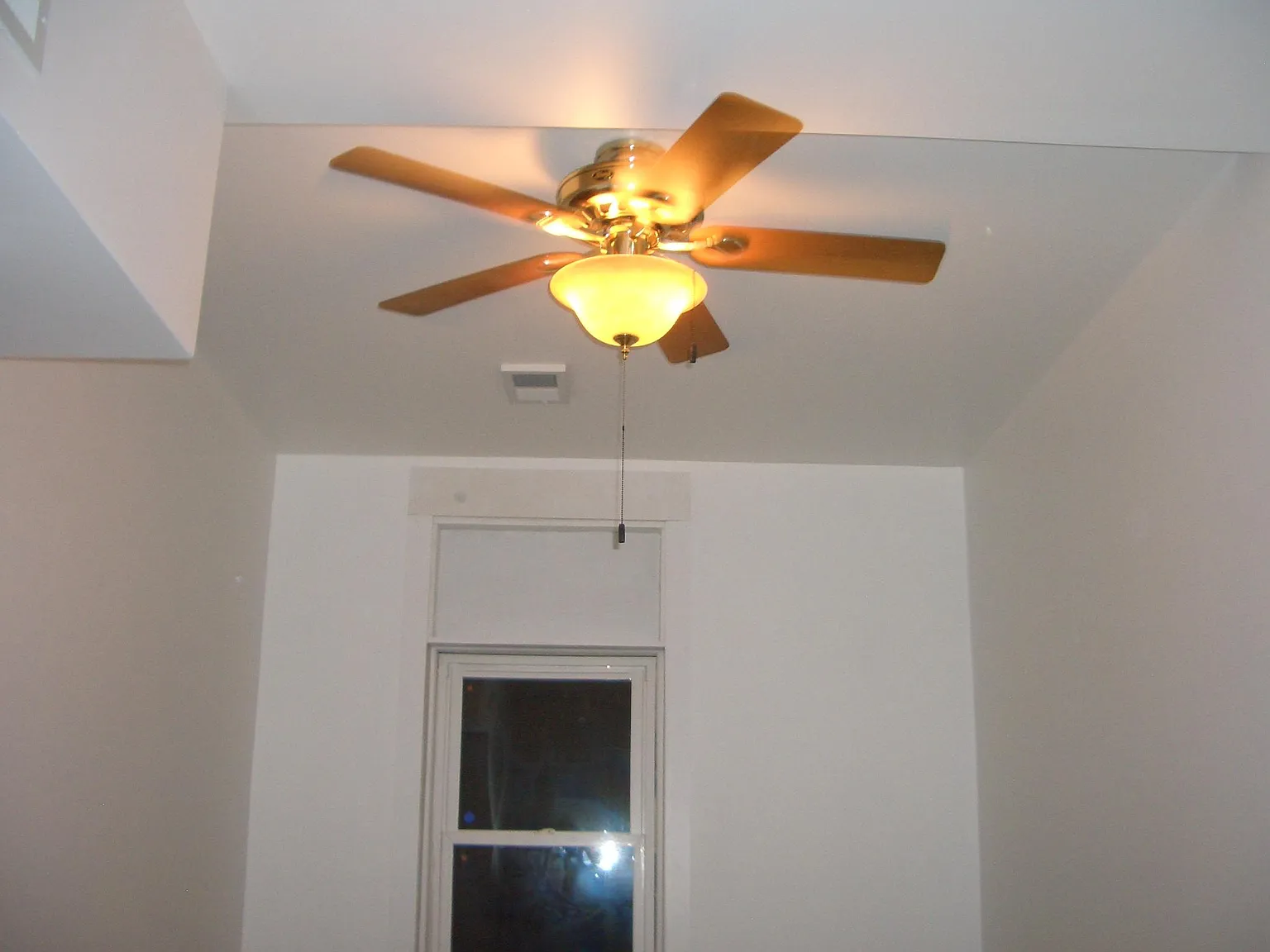 2 bed, 800 sqft, $1,150 — Photo 3