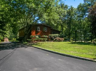 167 Forest Lake Dr, Andover, NJ 07821