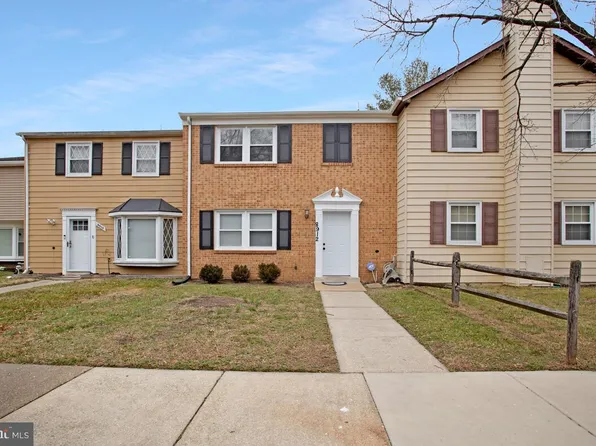 8912 Woodstock Dr W, Upper Marlboro, MD 20772