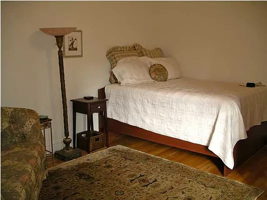 Sold by Ann Ferguson, LLC | media 8