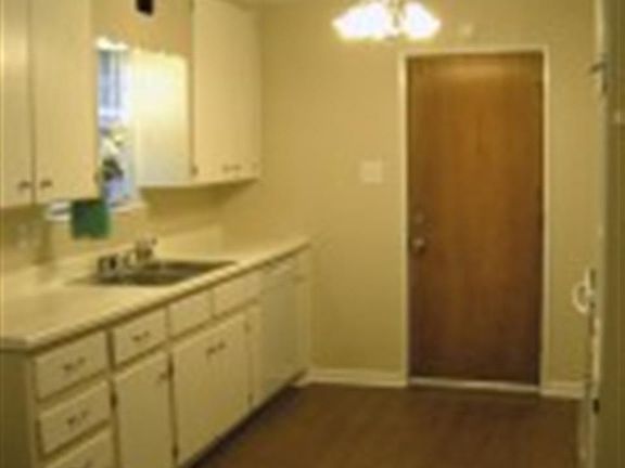 3rd image of 1233 Glendora Dr
