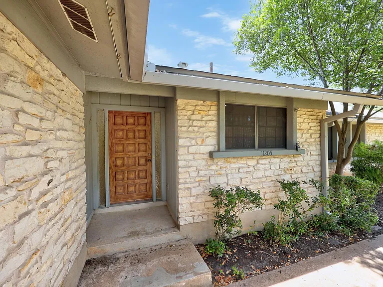 11205 D K Ranch Rd — Photo 3