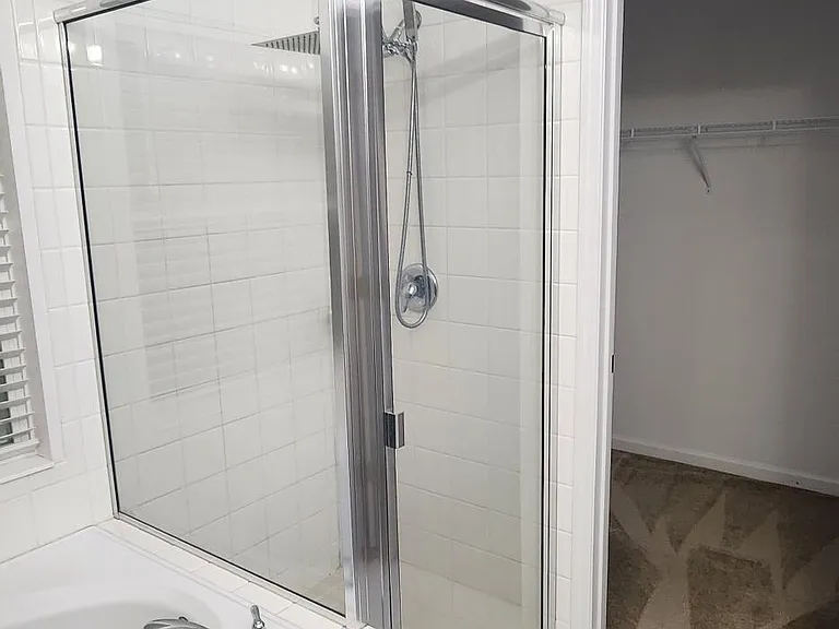 1817 Elkins Point Dr — Photo 5